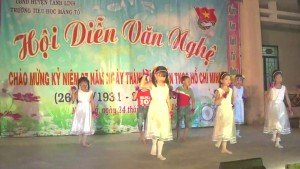 Múa Trời nắng trời mưa 3B